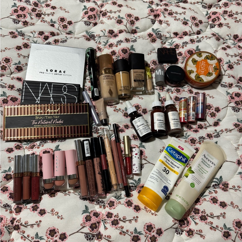 Makeup bundle
